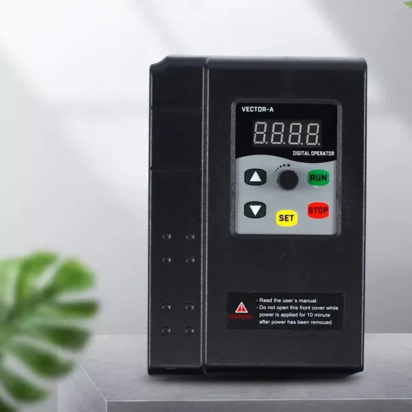 Eenfase VFD Frequentieomvormer Snelheidsregelaar 220V 2,2KW Variabele snelheid Driver Capaciteit instelbaar voor spindelmotor Eenfase VFD Frequentieomvormer Snelheidsregelaar 220V 2,2KW Variabele snelheid Driver Capaciteit instelbaar voor spindelmotor
