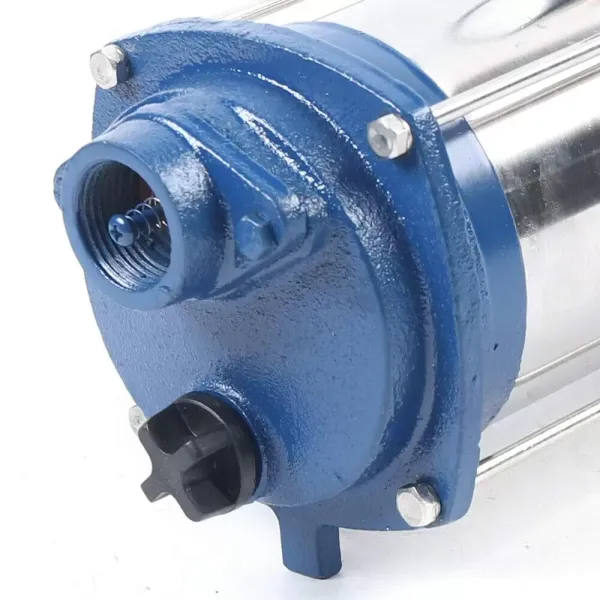Centrifugaalpomp 1800 W Tuinpomp met motorbeveiligingsschakelaar 2850 tpm. Centrifugaalpomp 1800 W Tuinpomp met motorbeveiligingsschakelaar 2850 tpm.
