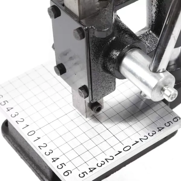 Lederen perforator, perforatormachine, oogjepersset, ponsen, doe-het-zelf lederen ponsmachine Lederen perforator, perforatormachine, oogjepersset, ponsen, doe-het-zelf lederen ponsmachine