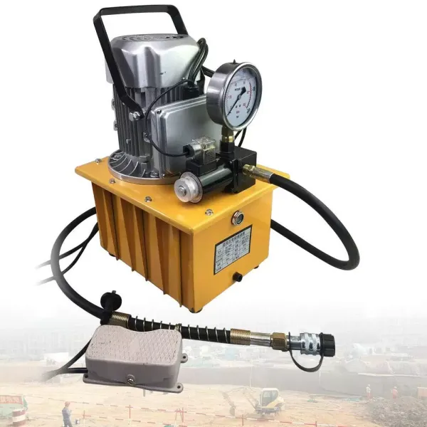 Aangedreven hydraulische pomp 700 bar 7 l met pedaalventiel 750 W Aangedreven hydraulische pomp 700 bar 7 l met pedaalventiel 750 W