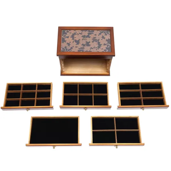 Bruine Houten Sieradendoos - 6 Niveaus - Groot - 30 x 18,5 x 25 cm - Met Klavertje Vier Patroon
