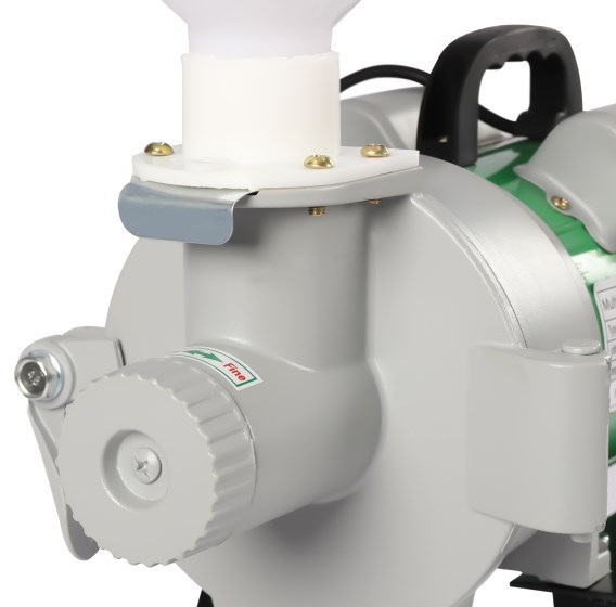 220V graanmolen, elektrisch 2800 tpm, gebruikt voor sojabonen en rijst, groene kleur 220V graanmolen, elektrisch 2800 tpm, gebruikt voor sojabonen en rijst, groene kleur