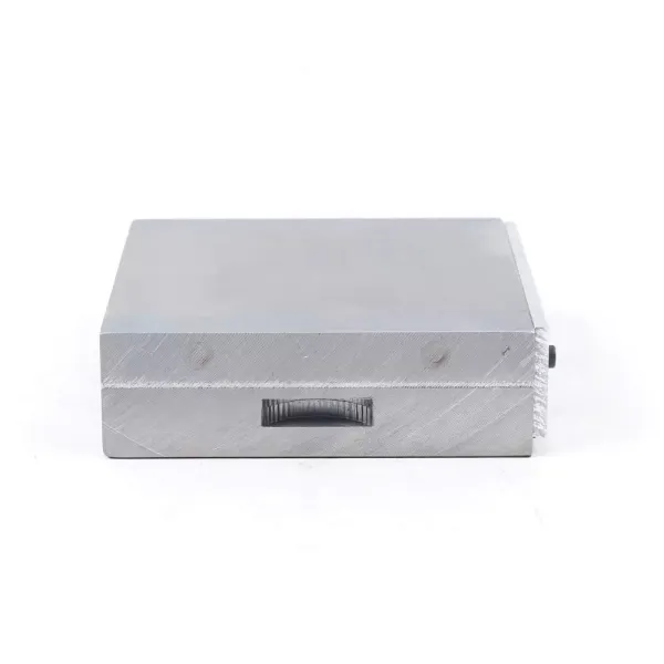Magnetische klemplaat 150 x 150 mm - Permanente magnetische klemplaat - voor schuurmachines, tafelboormachines Magnetische klemplaat 150 x 150 mm - Permanente magnetische klemplaat - voor schuurmachines, tafelboormachines