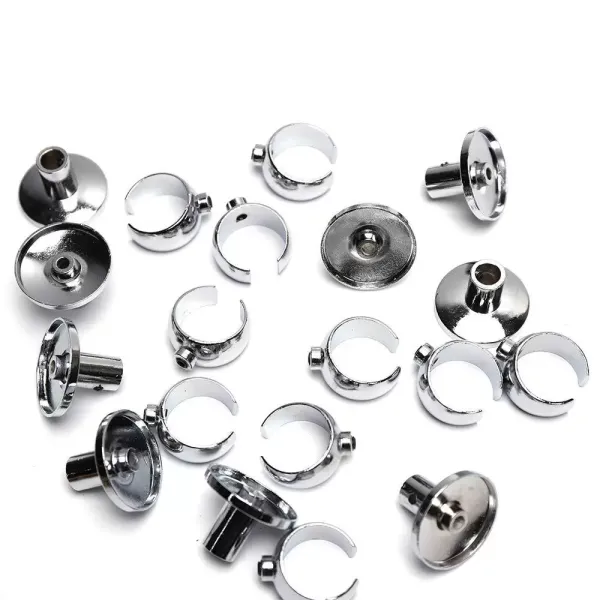 Set van 10 aluminium brilhouders voor zonnebrillen - opslag en display - met hangslot Set van 10 aluminium brilhouders voor zonnebrillen - opslag en display - met hangslot